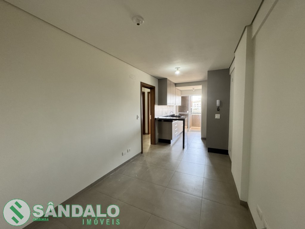 Apartamento para locacao no Jardim Cerro Azul em Maringa com 106,04m² por R$ 2.530,00