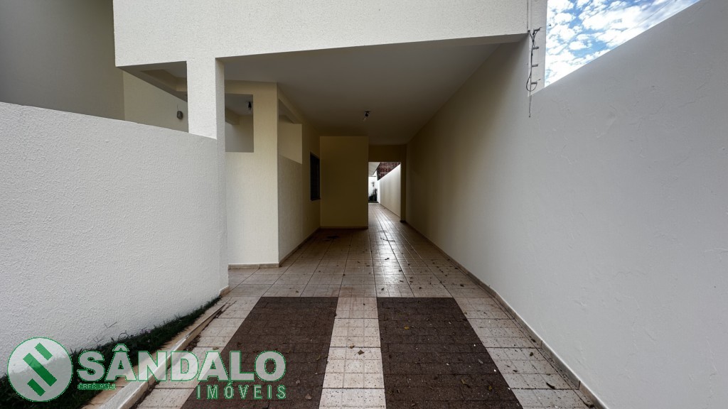 Casa para locacao no Vila Marumby em Maringa com 237,02m² por R$ 2.200,00