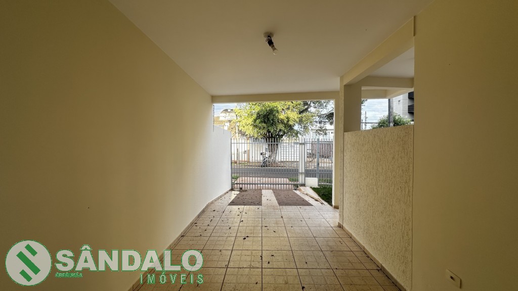 Casa para locacao no Vila Marumby em Maringa com 237,02m² por R$ 2.200,00