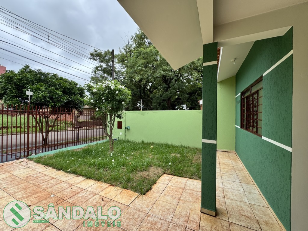 Casa para locacao no Vila Marumby em Maringa com 100m² por R$ 2.640,00