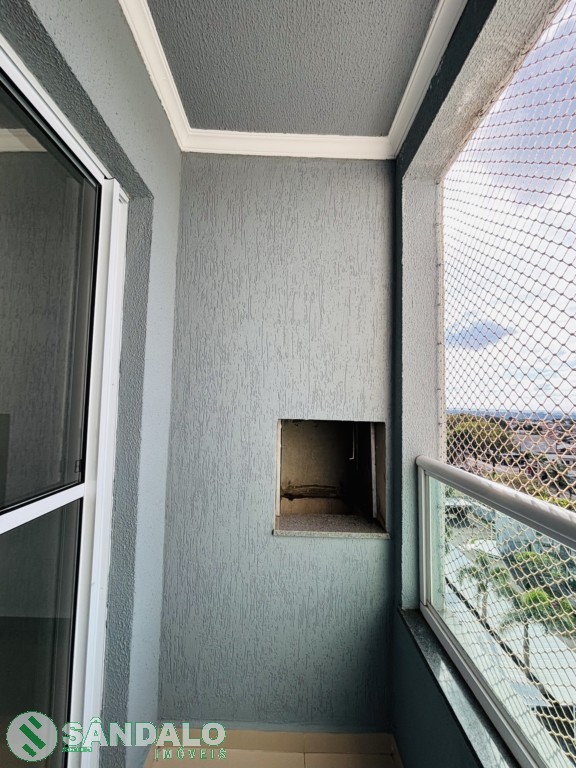 Apartamento para locacao no Jardim America em Maringa com 89,16m² por R$ 1.650,00