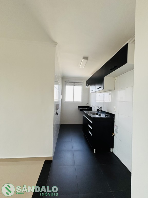 Apartamento para locacao no Jardim America em Maringa com 89,16m² por R$ 1.650,00