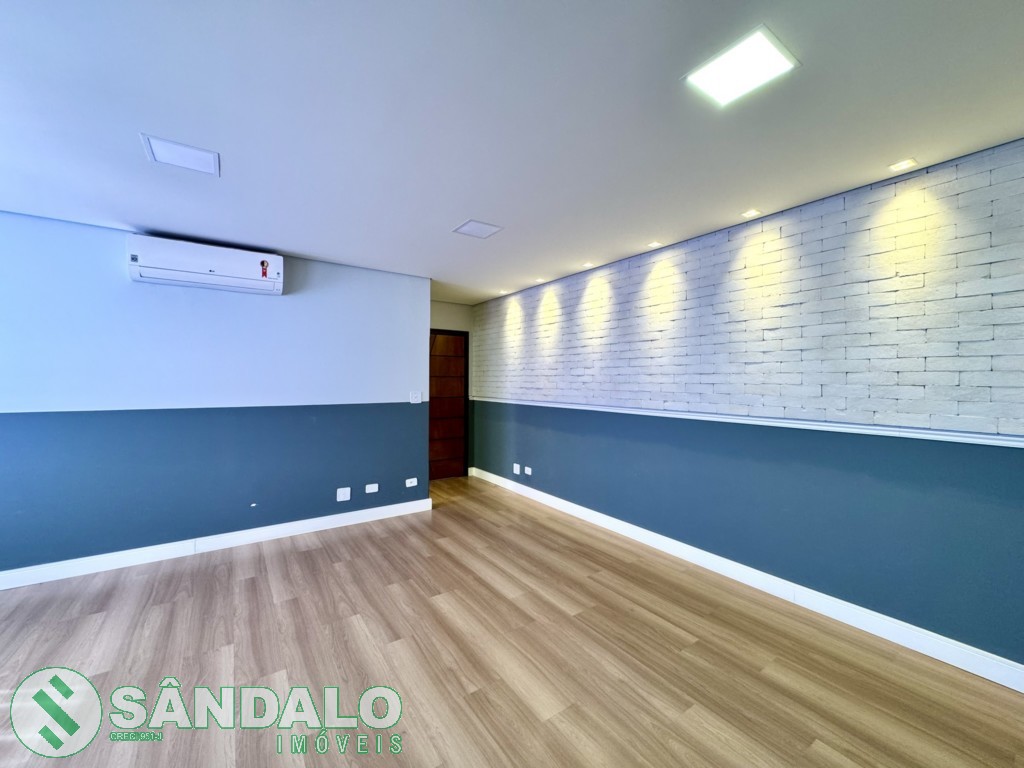 Apartamento para locacao no Zona 04 em Maringa com 0m² por R$ 3.360,00