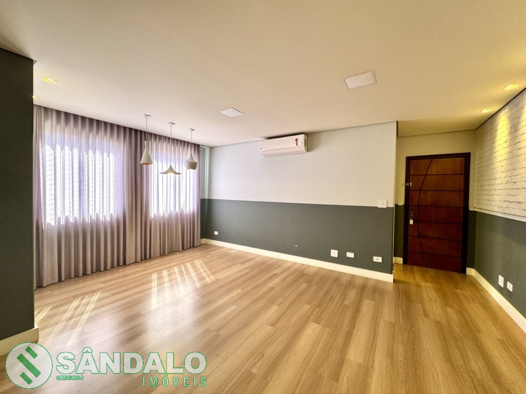 Apartamento para locacao no Zona 04 em Maringa com 0m² por R$ 3.360,00