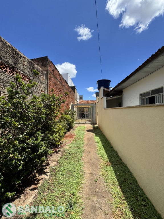 Casa para locacao no Vila Morangueira em Maringa com 35m² por R$ 990,00