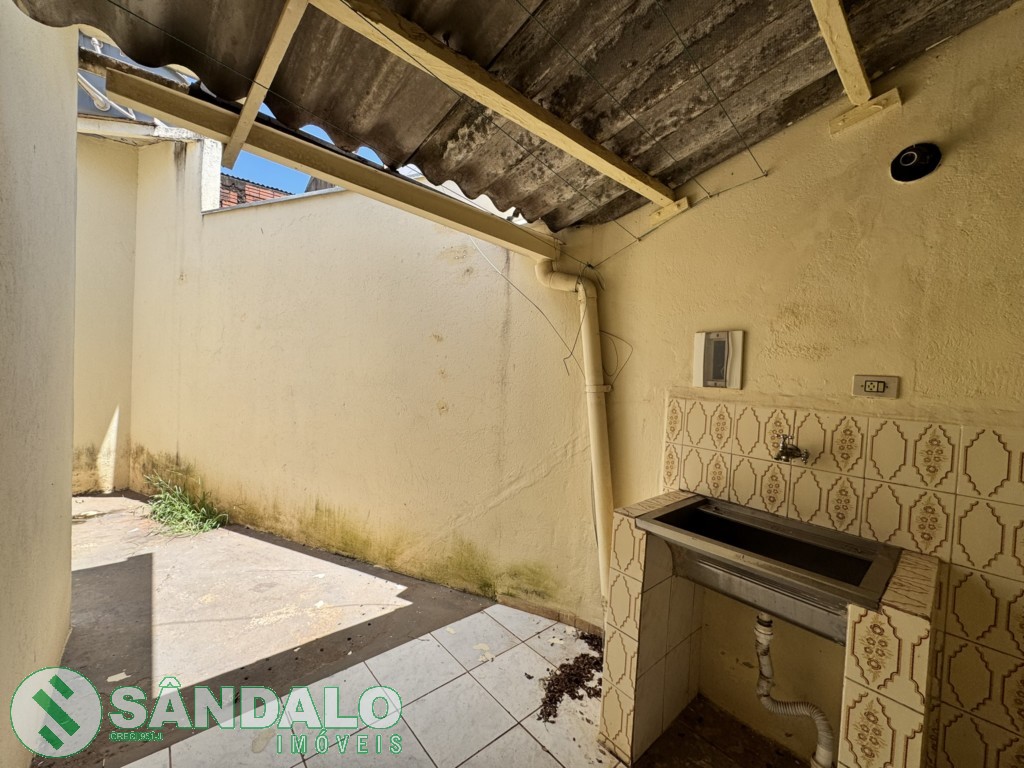 Casa para locacao no Vila Morangueira em Maringa com 35m² por R$ 990,00