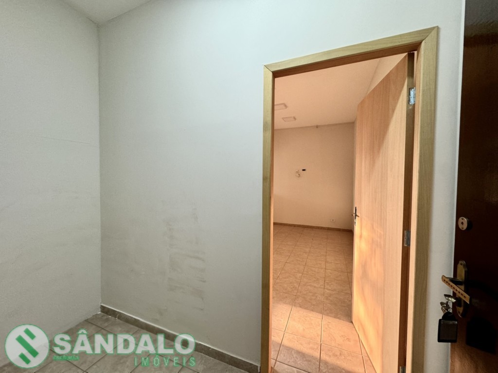 Sala Comercial para locacao no Vila Progresso em Maringa com 34m² por R$ 1.045,00