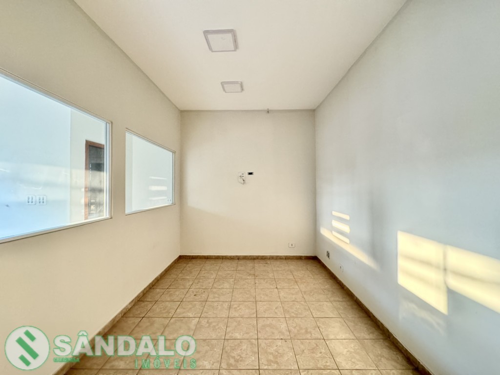 Sala Comercial para locacao no Vila Progresso em Maringa com 34m² por R$ 1.210,00
