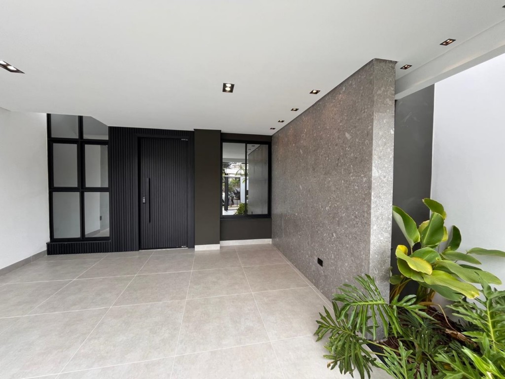 Casa para venda no Jardim Alvorada em Maringa com 244m² por R$ 780.000,00