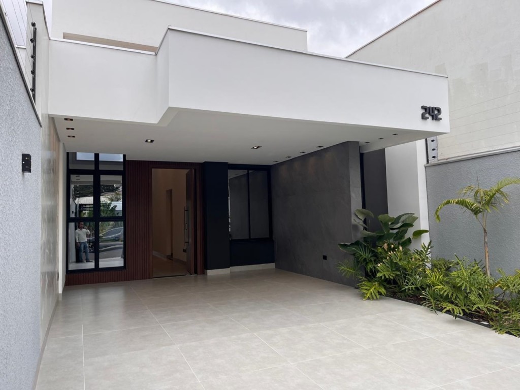 Casa para venda no Jardim Alvorada em Maringa com 244m² por R$ 780.000,00