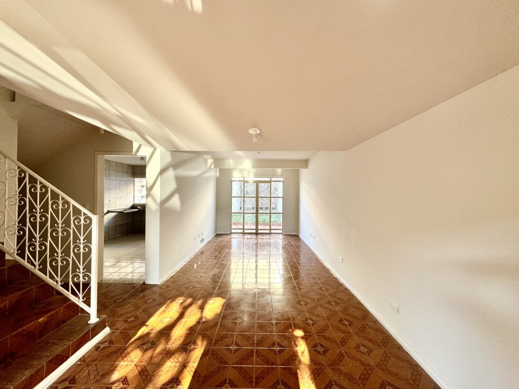 Sobrado para locacao no Jardim Imperial II em Maringa com 162,5m² por R$ 2.530,00