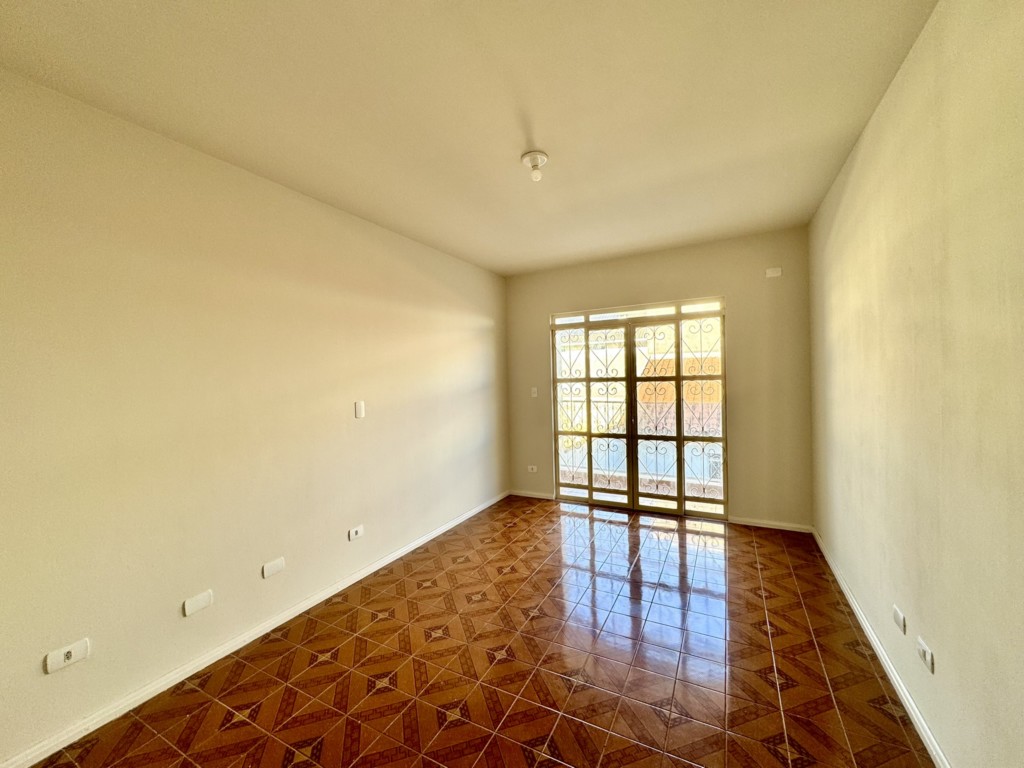 Sobrado para locacao no Jardim Imperial II em Maringa com 162,5m² por R$ 2.530,00