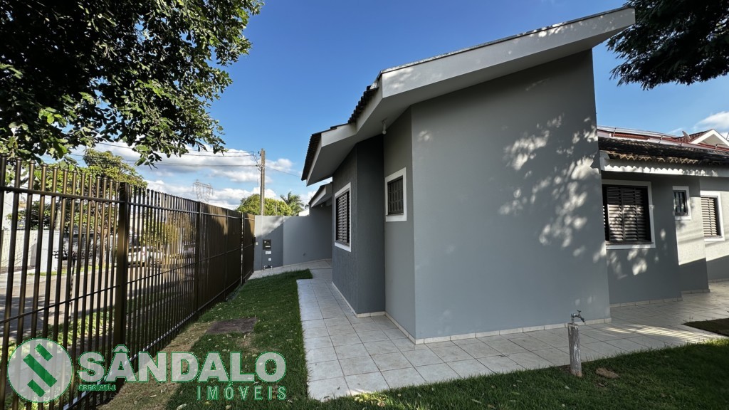 Casa para locacao no Jardim Santa Rosa em Maringa com 0m² por R$ 2.420,00