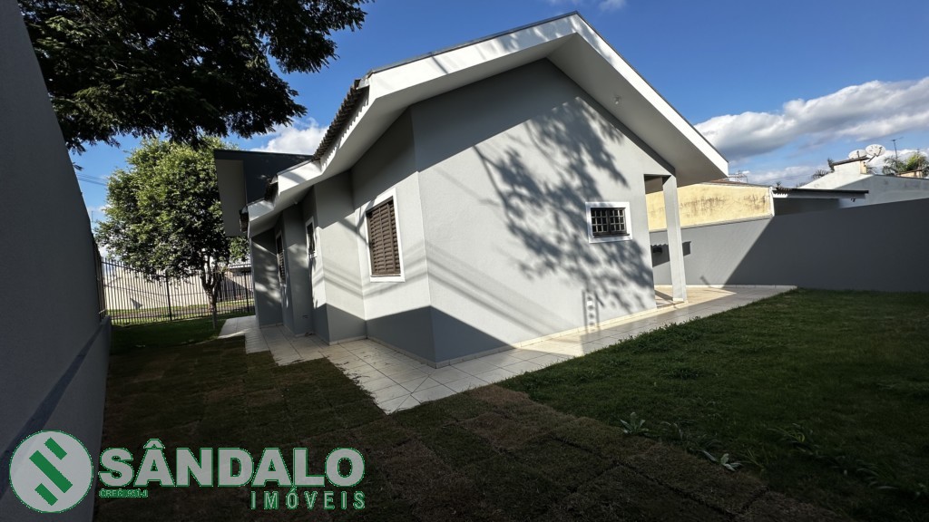 Casa para locacao no Jardim Santa Rosa em Maringa com 0m² por R$ 2.420,00