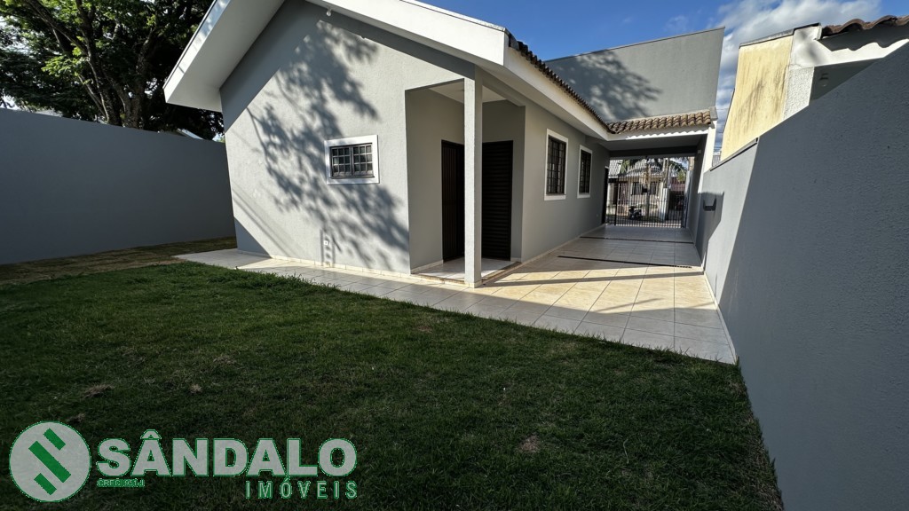 Casa para locacao no Jardim Santa Rosa em Maringa com 0m² por R$ 2.420,00