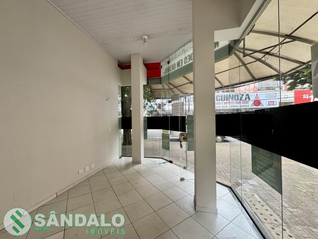 Sala Comercial para locacao no Zona 01 em Maringa com 35,83m² por R$ 2.420,00