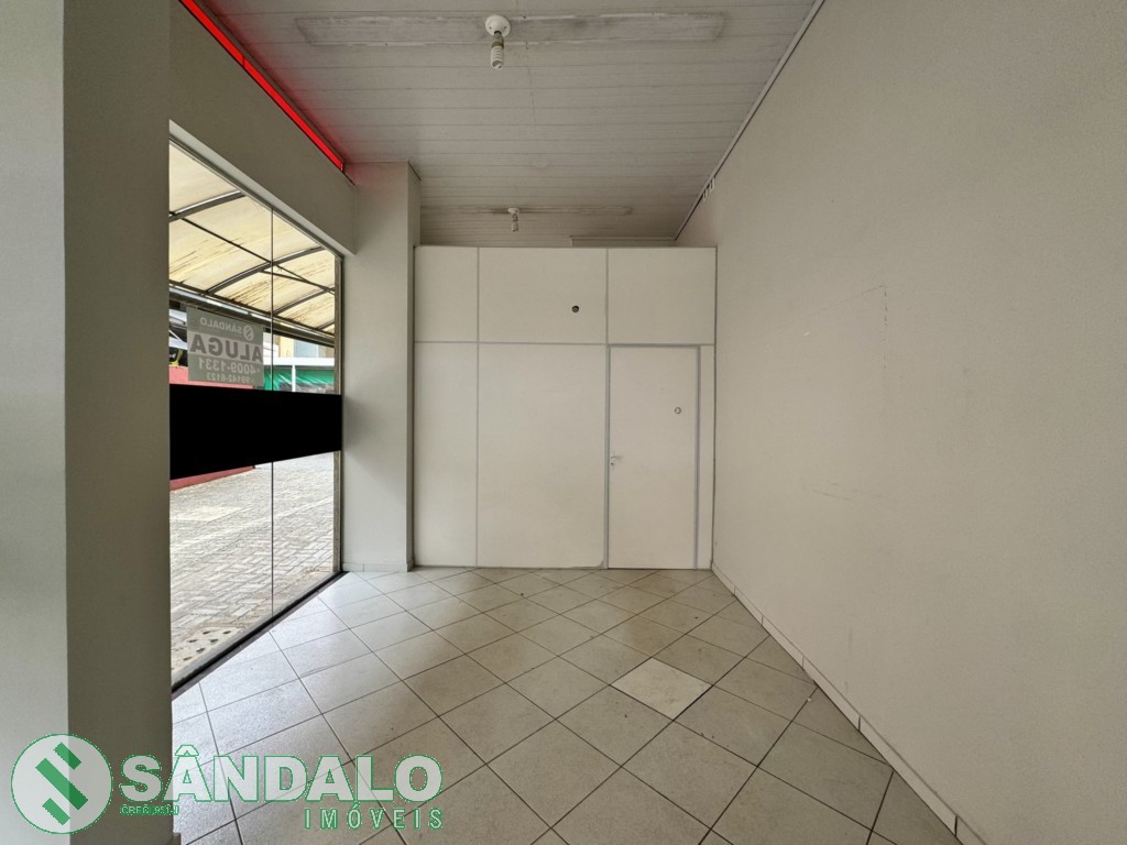 Sala Comercial para locacao no Zona 01 em Maringa com 35,83m² por R$ 2.420,00