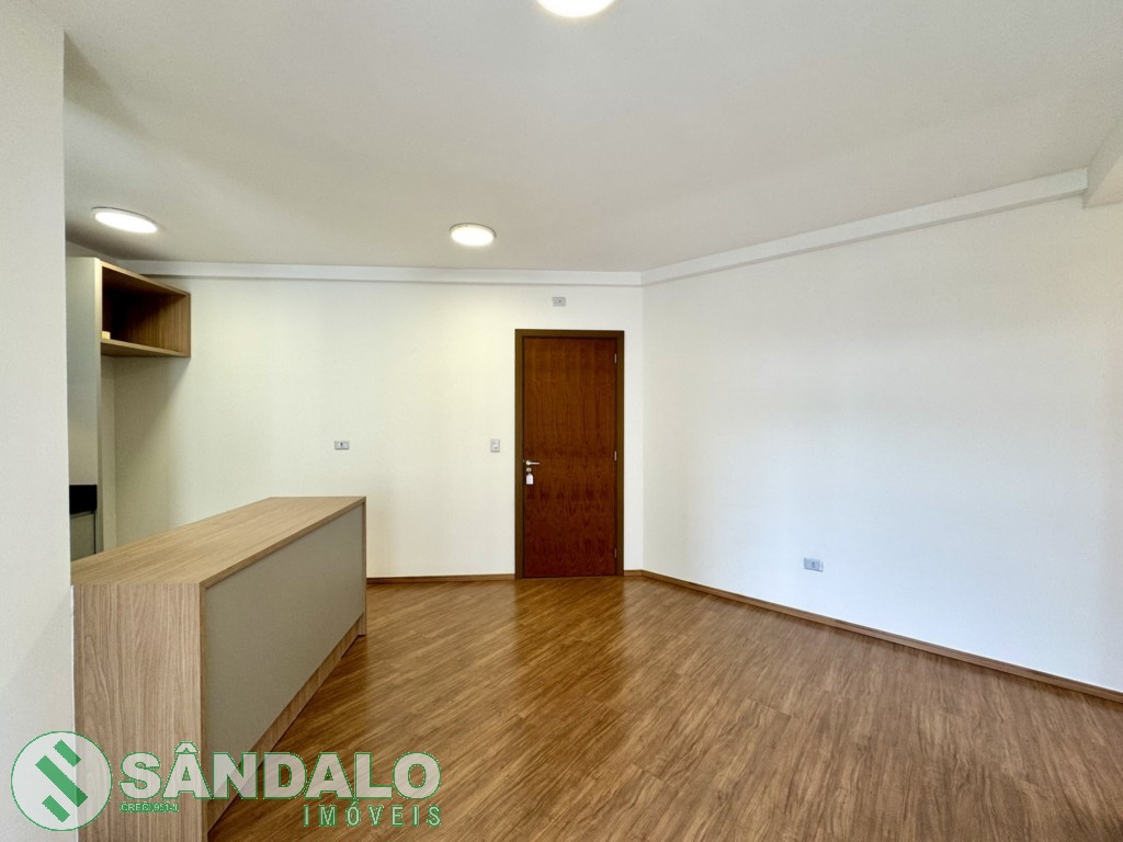 Apartamento para locacao no Jardim Santa Rosa em Maringa com 84m² por R$ 2.310,00