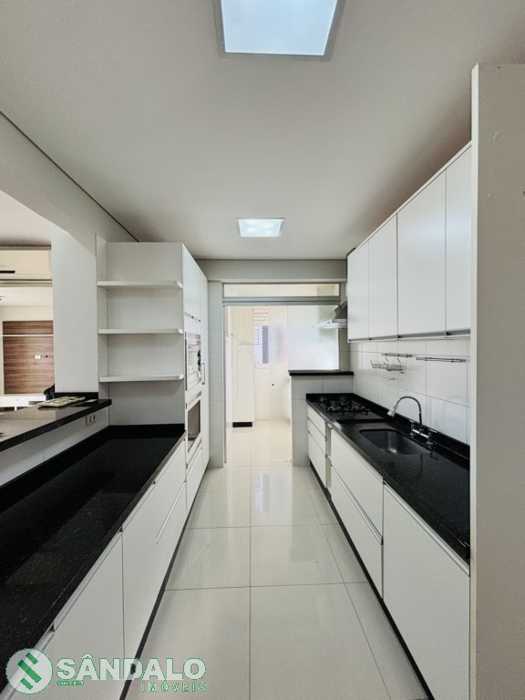 Apartamento para locacao no Vila Bosque em Maringa com 144,65m² por R$ 4.070,00