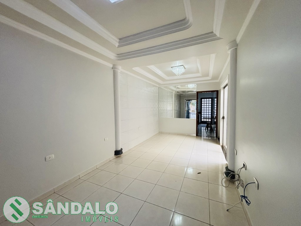 Casa para locacao no Jardim Monte Rei em Maringa com 150m² por R$ 3.080,00