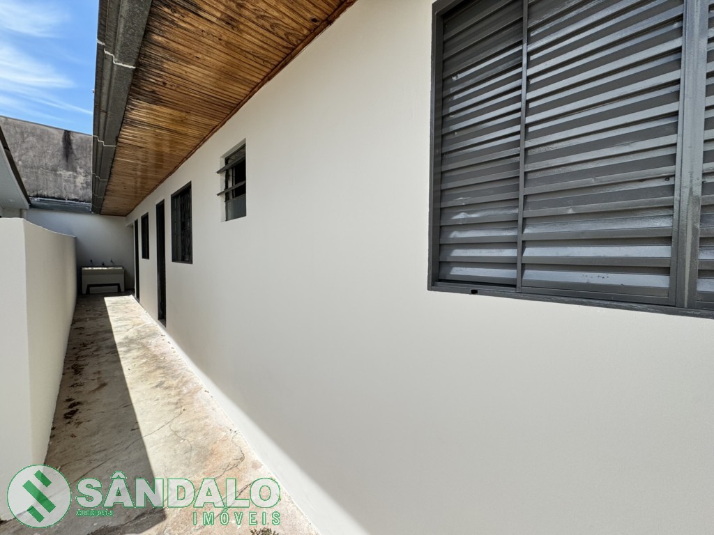 Casa para locacao no Parque Residencial Tuiuti em Maringa com 0m² por R$ 1.045,00