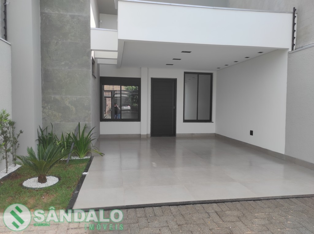 Casa para venda no Jardim Monte Rei em Maringa com 150m² por R$ 520.000,00