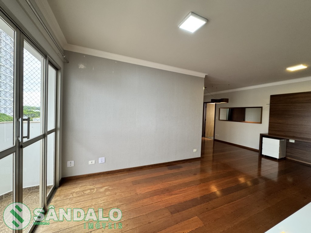 Apartamento para locacao no Zona 03 em Maringa com 168,52m² por R$ 3.080,00
