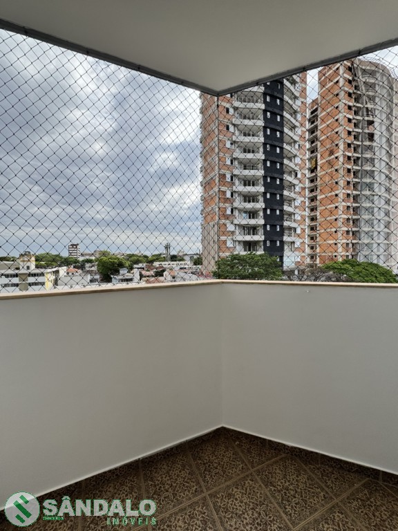 Apartamento para locacao no Zona 03 em Maringa com 168,52m² por R$ 3.080,00
