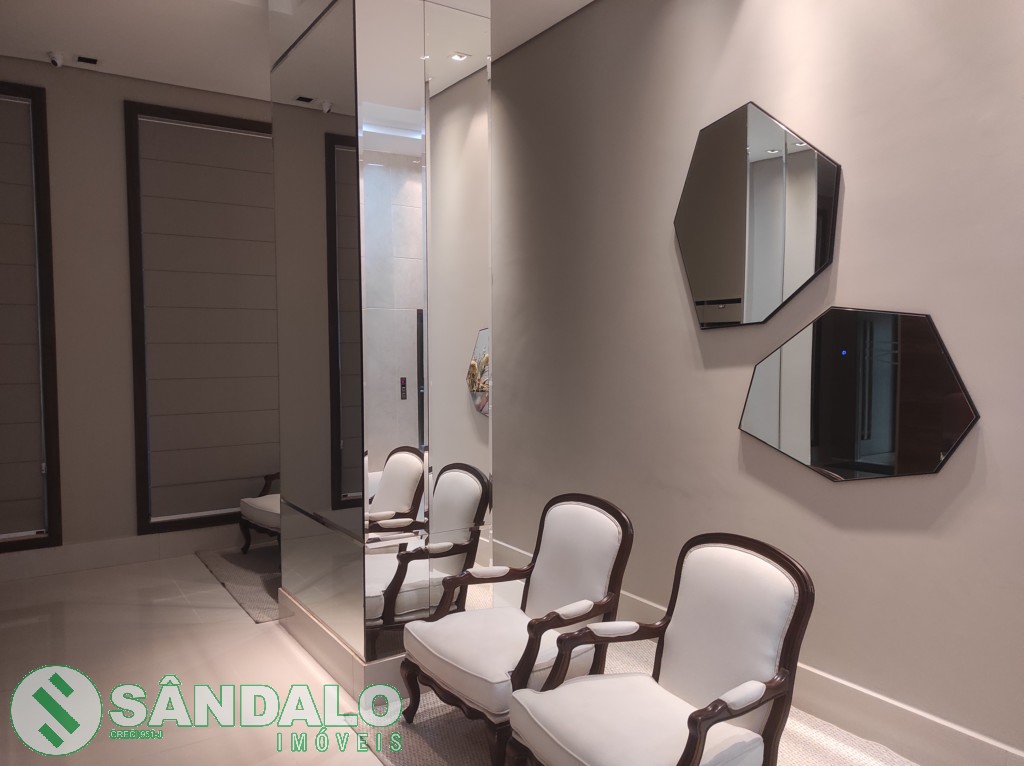 Apartamento para venda no Zona 01 em Maringa com 201,77m² por R$ 750.000,00