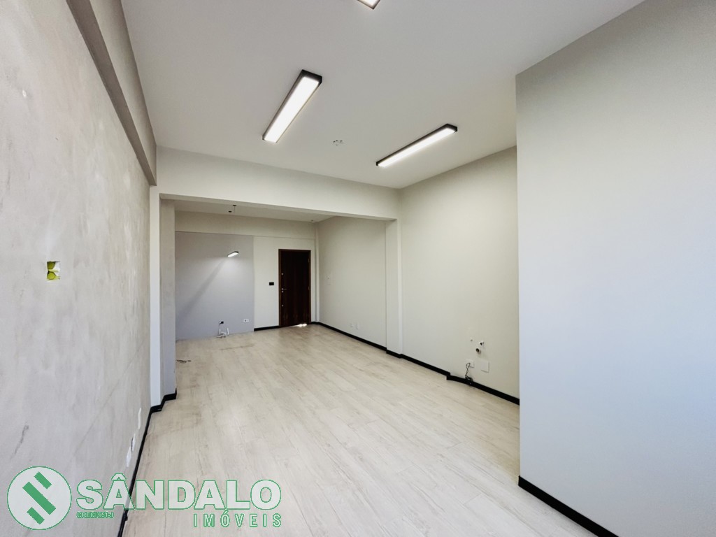 Sala Comercial para locacao no Zona 01 em Maringa com 0m² por R$ 1.320,00