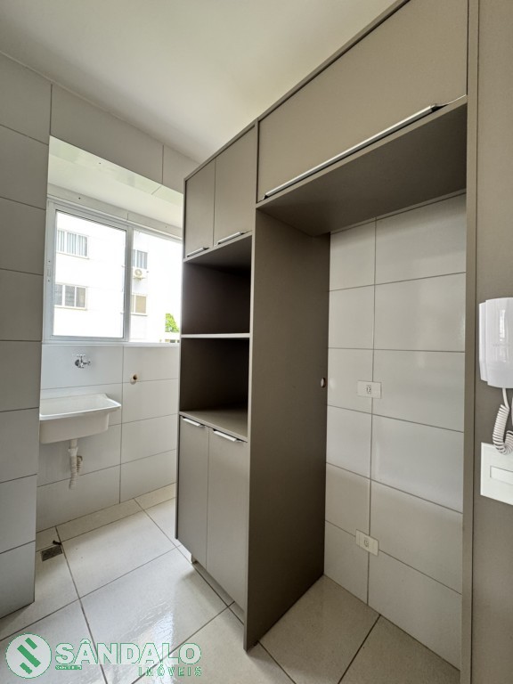 Apartamento para locacao no Zona 08 em Maringa com 0m² por R$ 3.080,00