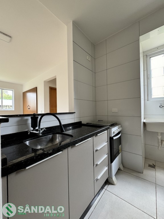 Apartamento para locacao no Zona 08 em Maringa com 0m² por R$ 3.080,00