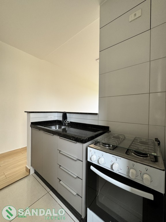 Apartamento para locacao no Zona 08 em Maringa com 0m² por R$ 3.080,00