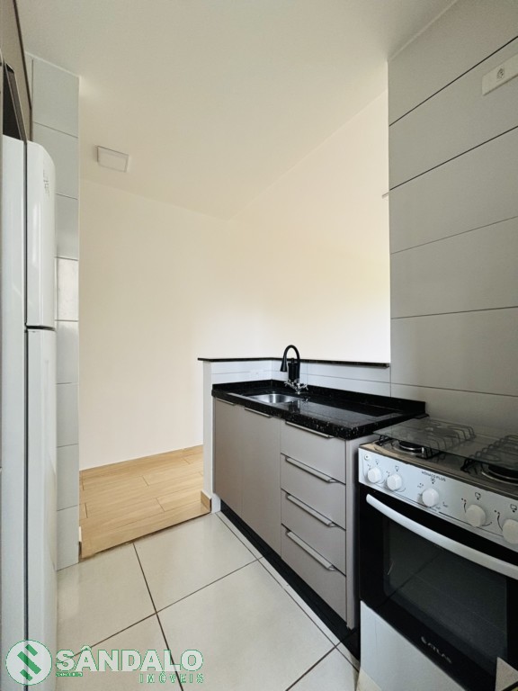 Apartamento para locacao no Zona 08 em Maringa com 0m² por R$ 3.080,00