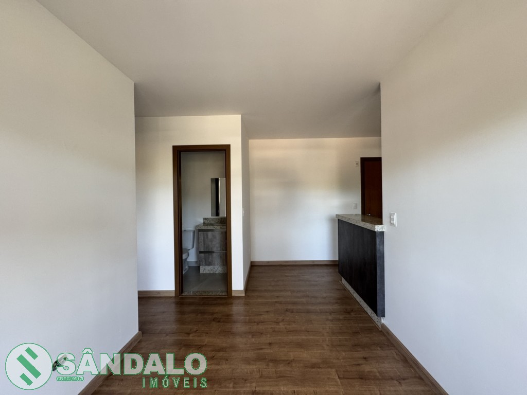 Apartamento para locacao no Vila Bosque em Maringa com 0m² por R$ 2.090,00