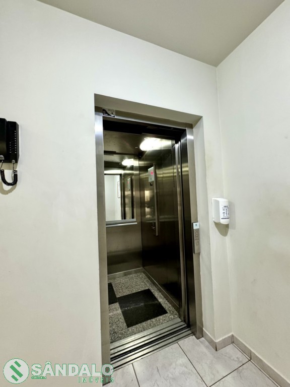 Apartamento para locacao no Vila Esperanca em Maringa com 0m² por R$ 935,00