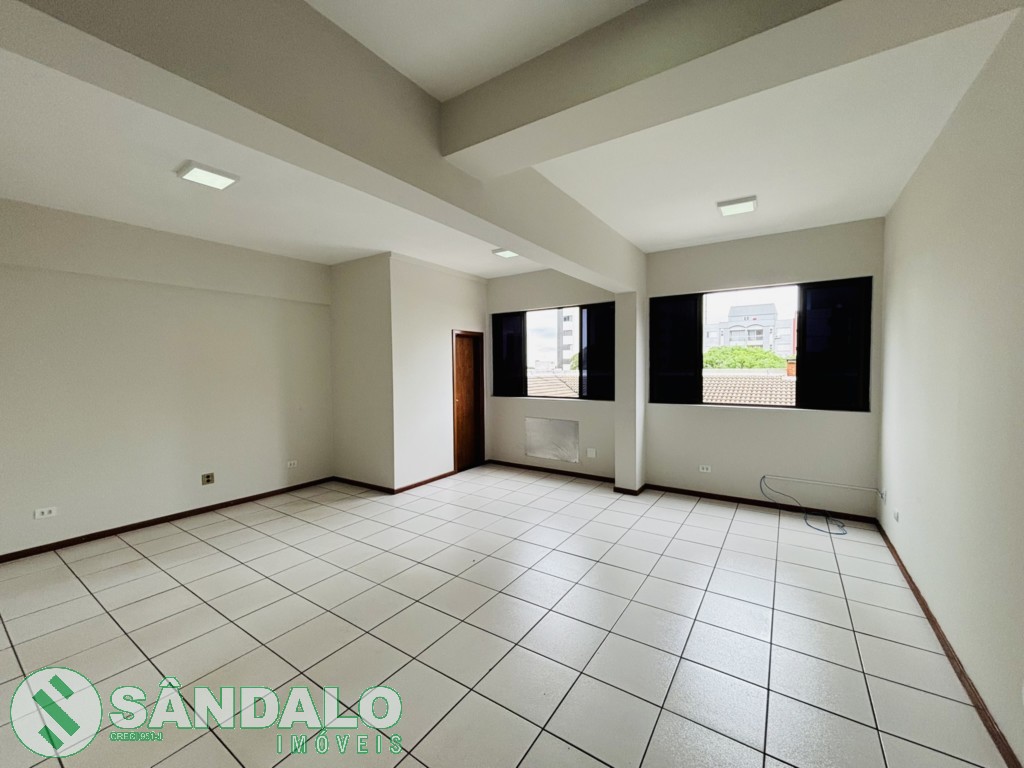 Sala/Conjunto Comercial para alugar em Zona 01, Maringá — Portal Chave Fácil