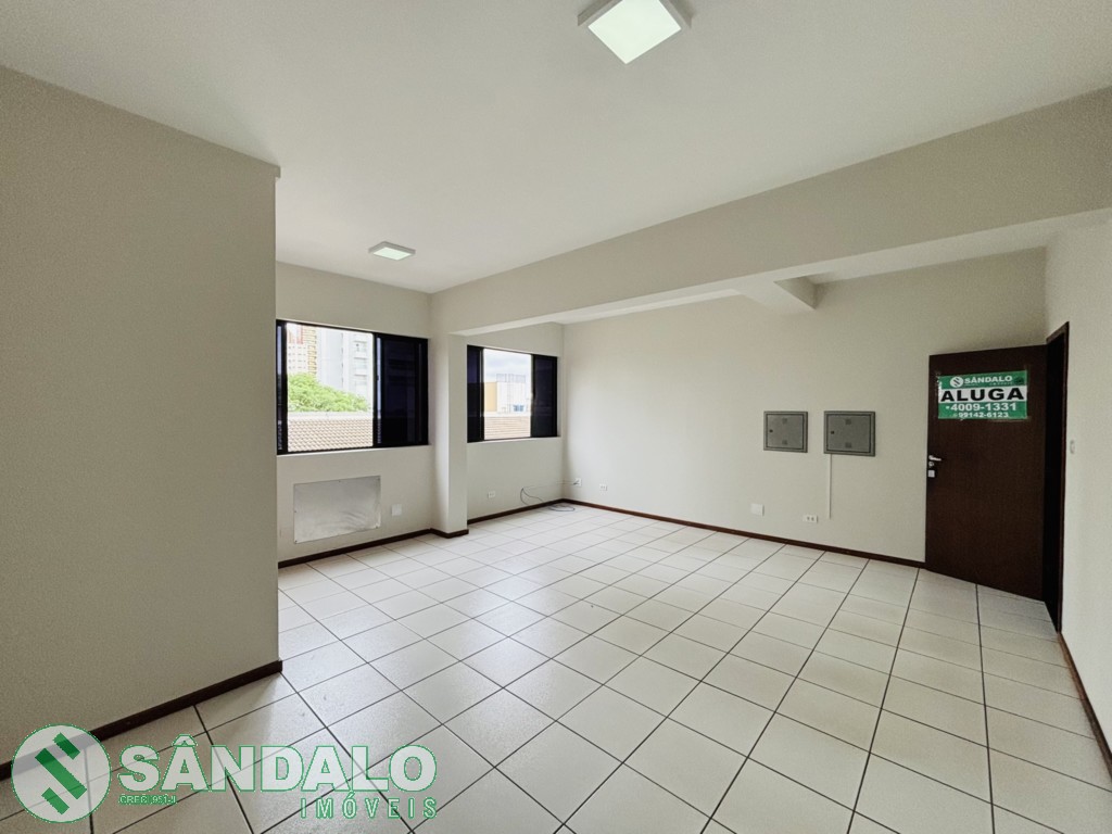 Sala Comercial para locacao no Zona 01 em Maringa com 0m² por R$ 1.320,00