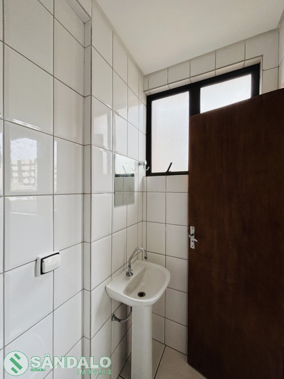 Sala Comercial para locacao no Zona 01 em Maringa com 0m² por R$ 1.320,00