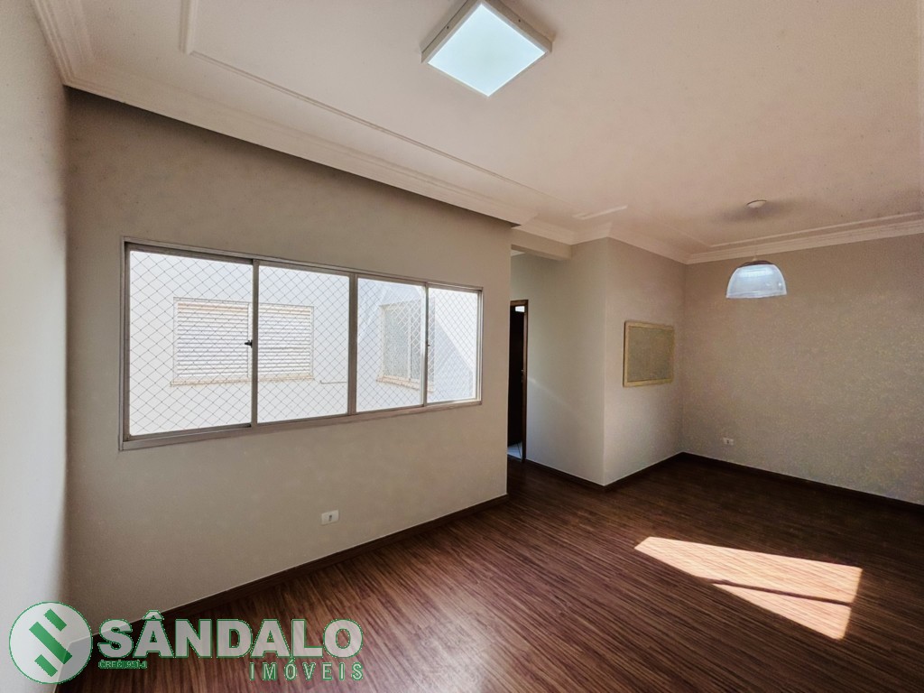 Apartamento para locacao no Zona 07 em Maringa com 0m² por R$ 1.980,00
