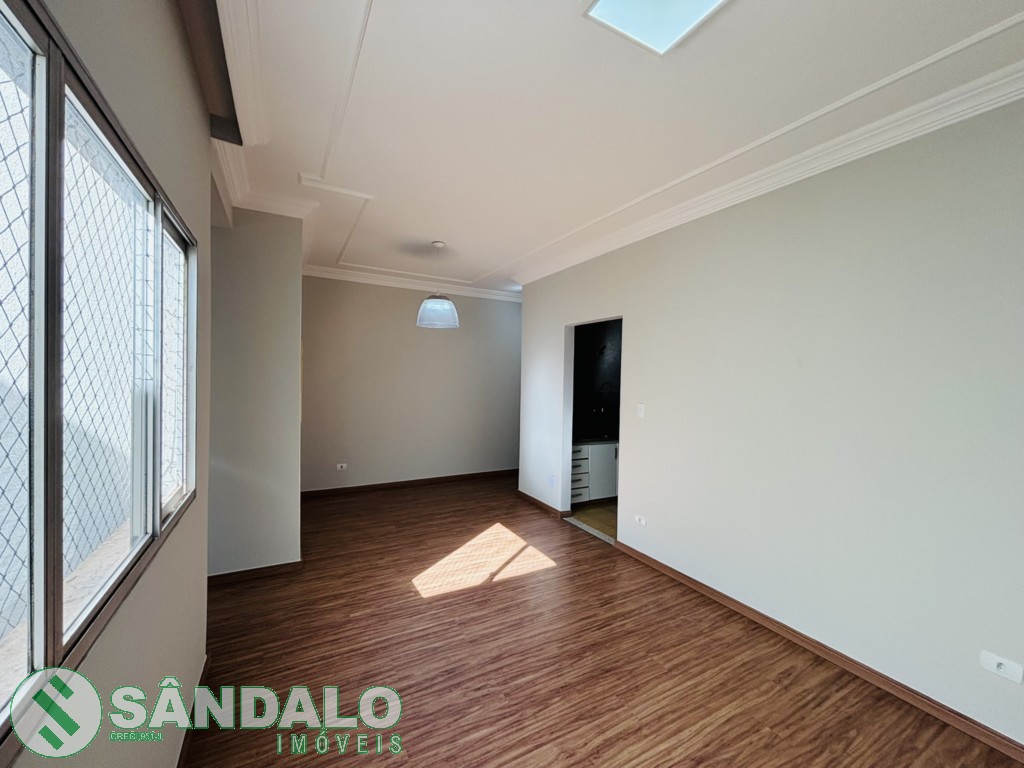 Apartamento para locacao no Zona 07 em Maringa com 0m² por R$ 1.980,00