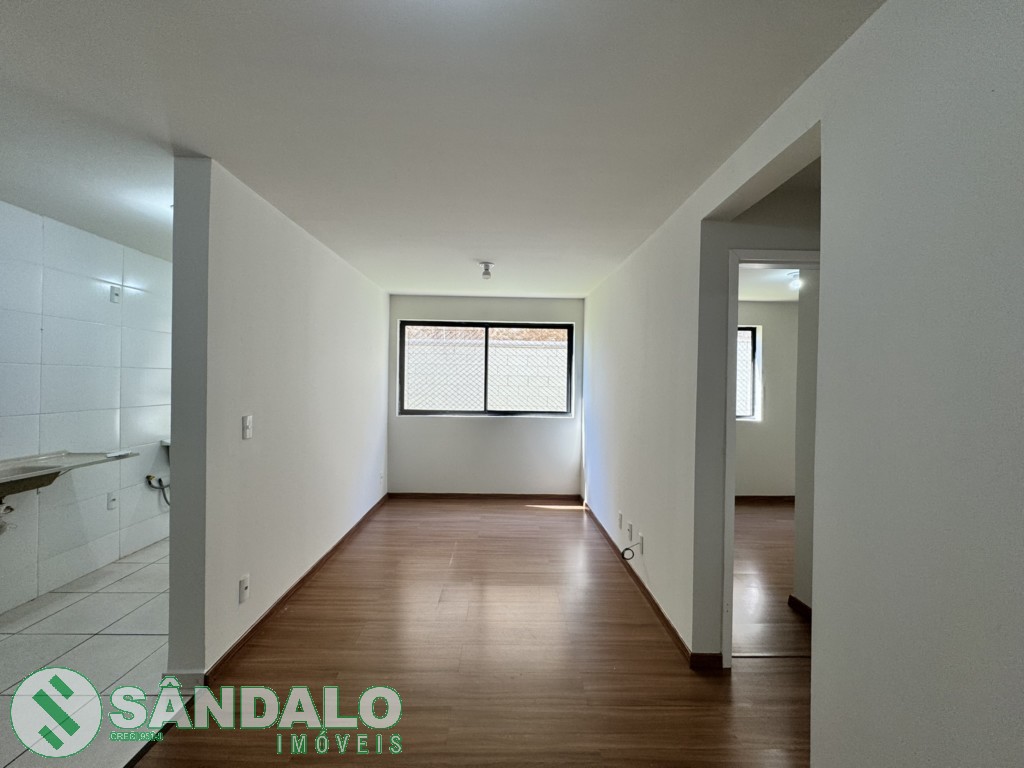 Apartamento para locacao no Conjunto Residencial Cidade Alta em Maringa com 0m² por R$ 935,00