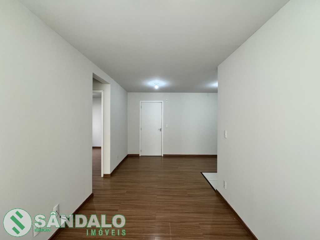 Apartamento para locacao no Conjunto Residencial Cidade Alta em Maringa com 0m² por R$ 935,00