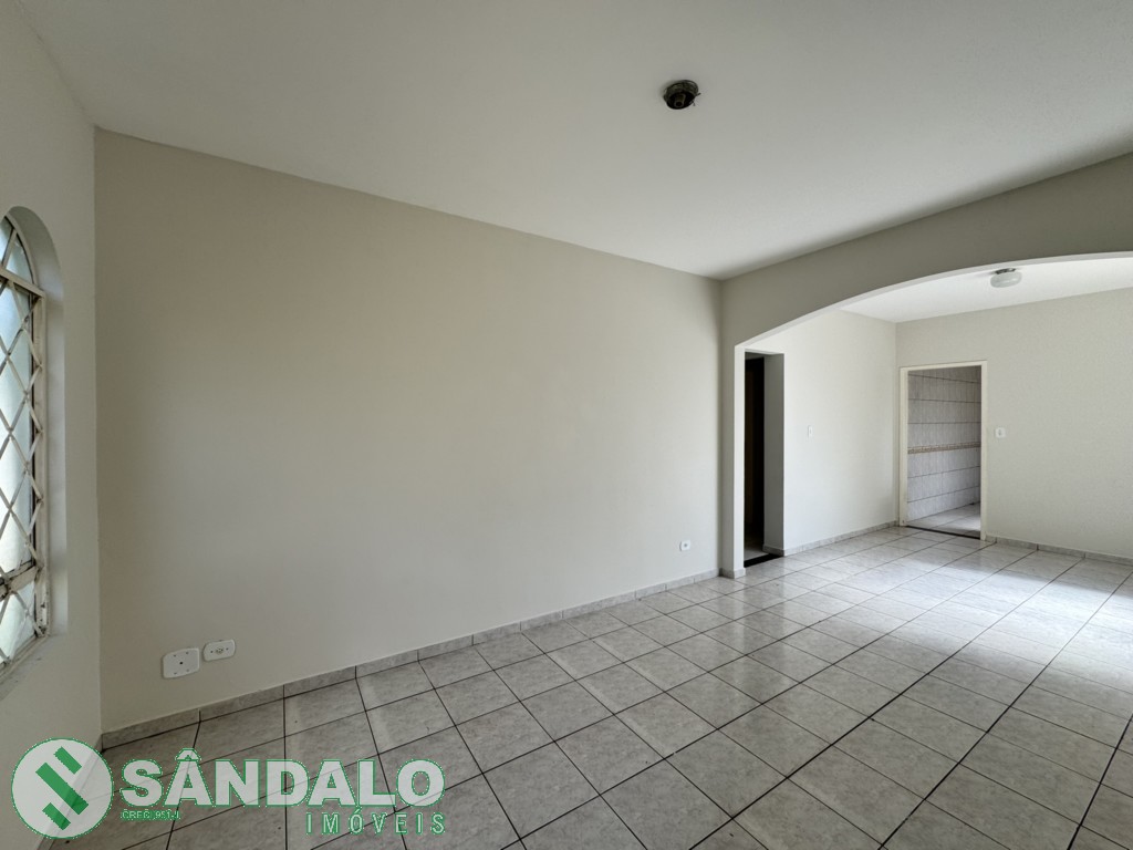 Casa para locacao no Conjunto Joao de Barro Porto Seguro em Maringa com 300m² por R$ 2.145,00