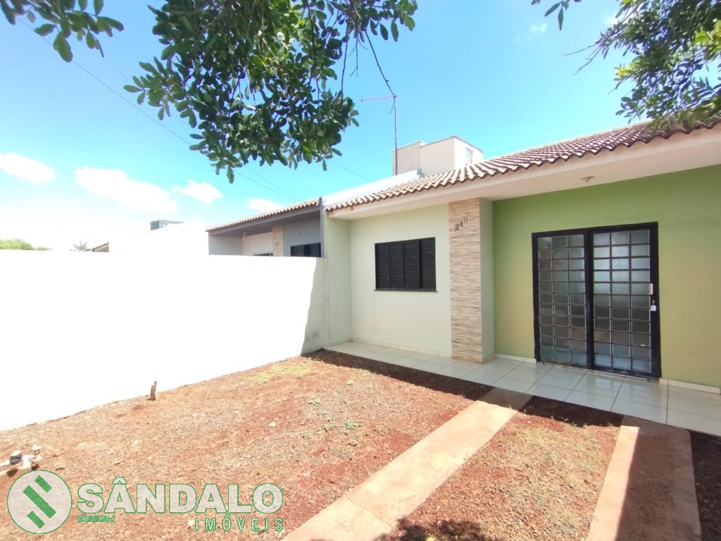 Casa para locacao no Centro em Floresta com 125m² por R$ 825,00