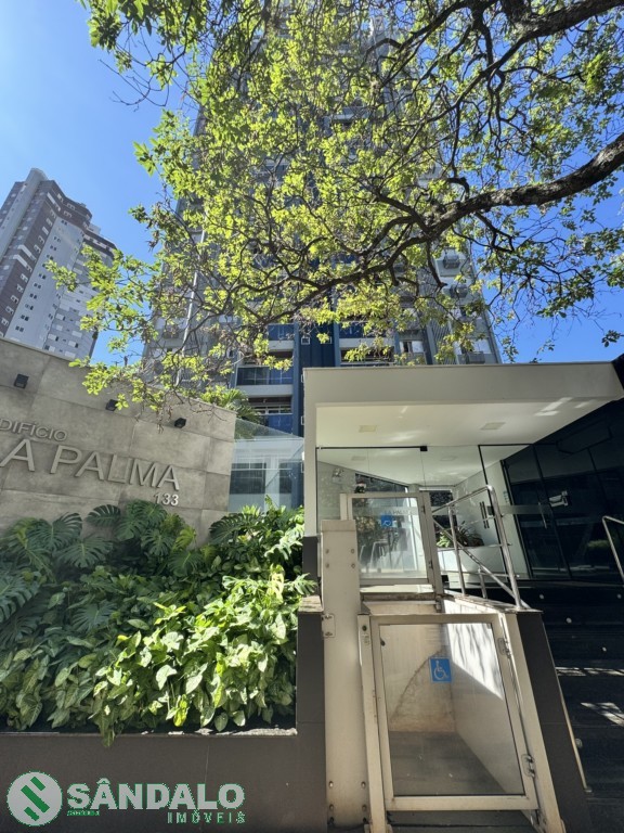 Apartamento para locacao no Zona 07 em Maringa com 330m² por R$ 6.050,00