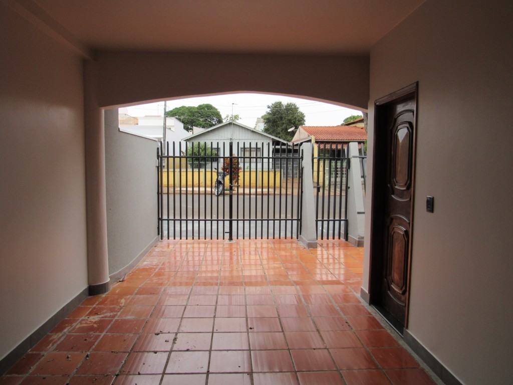Casa para locacao no Vila Morangueira em Maringa com 262,5m² por R$ 2.750,00