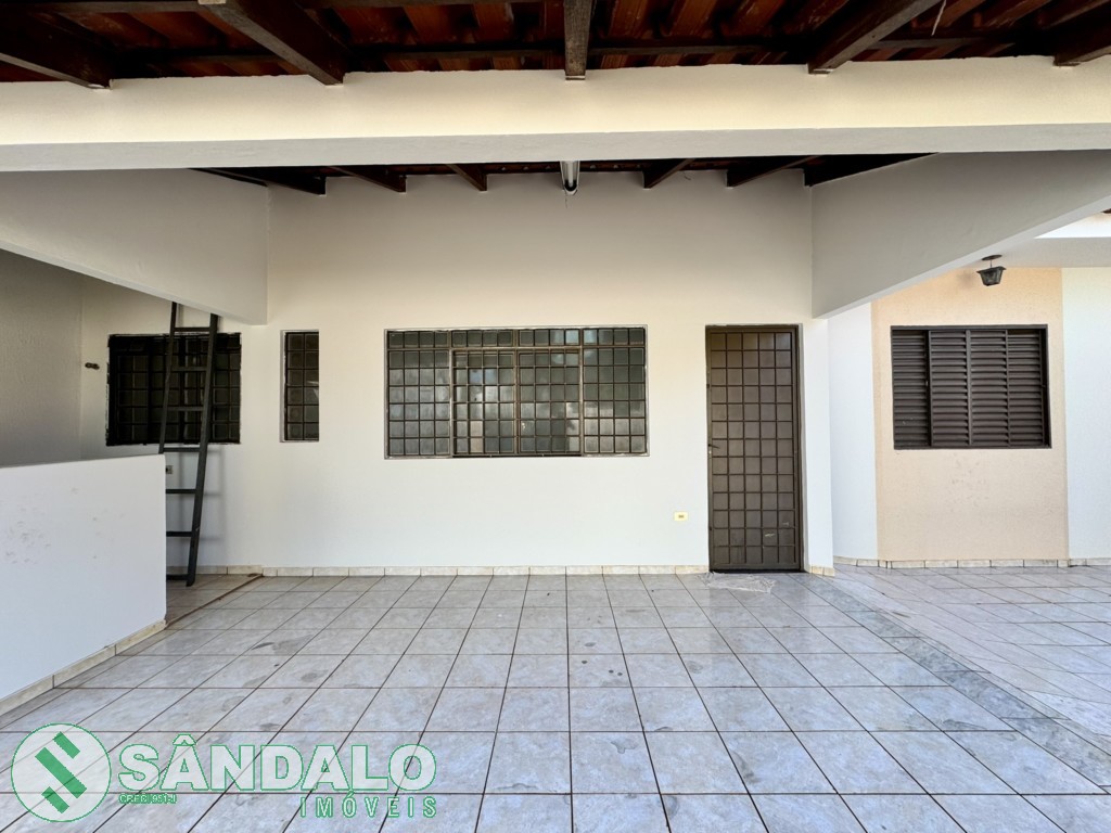 Casa para locacao no Jardim Santa Rosa em Maringa com 0m² por R$ 1.980,00