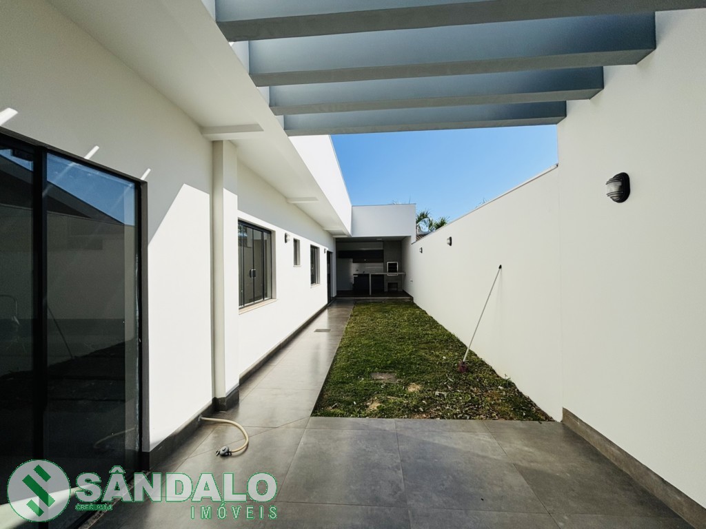 Casa para locacao no Jardim Oriental em Maringa com 0m² por R$ 3.245,00