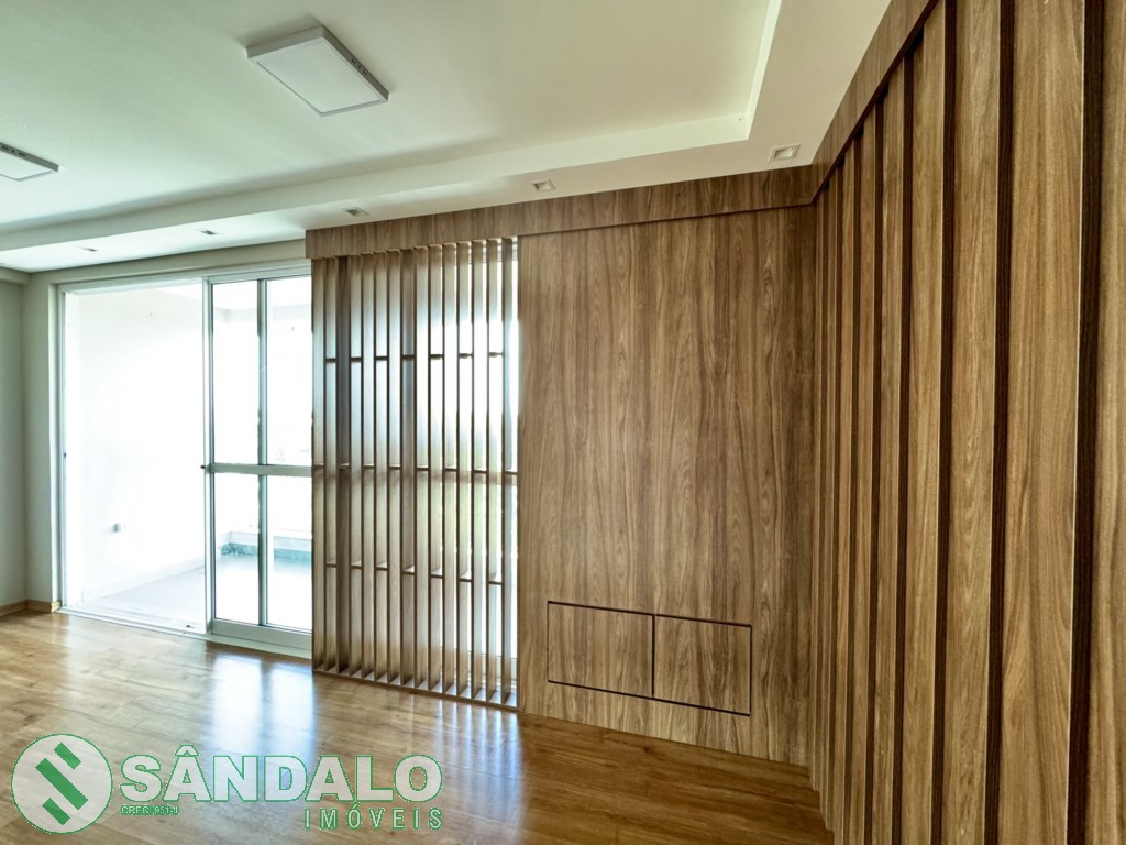 Apartamento para venda no Parque Industrial em Maringa com 156,16m² por R$ 670.000,00